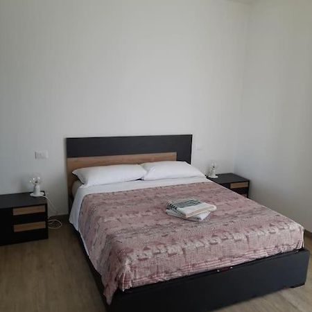 Casa Vacanza "Aurora" Costa Volpino Bagian luar foto