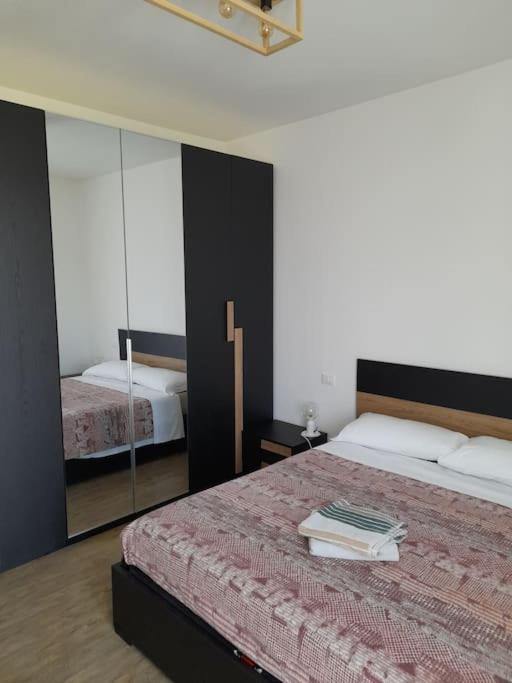 Casa Vacanza "Aurora" Costa Volpino Bagian luar foto